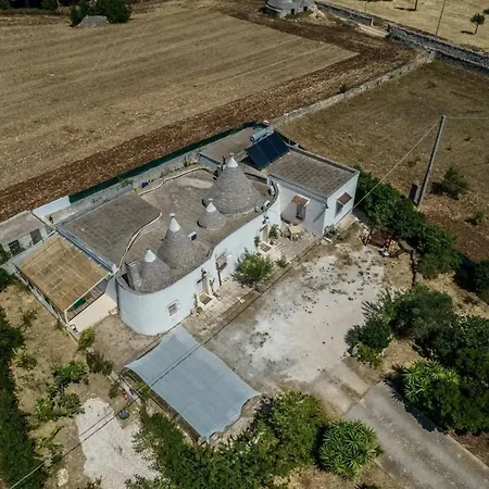 Holiday home Charming Retreat In With Fenced Garden