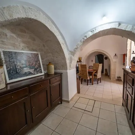 Charming Retreat In With Fenced Garden Holiday home *