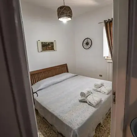 Charming Retreat In With Fenced Garden * Martina Franca