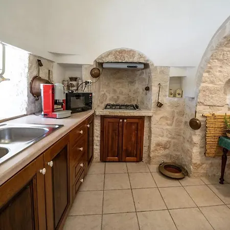 Holiday home Charming Retreat In With Fenced Garden